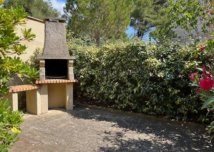 - 6 Pers - Terrasses - Secteur Calme - Fr-1-796-102 *